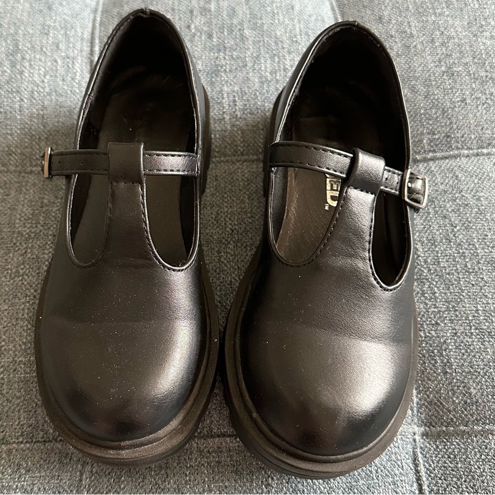 Classic Black Girls T-Strap Shoes